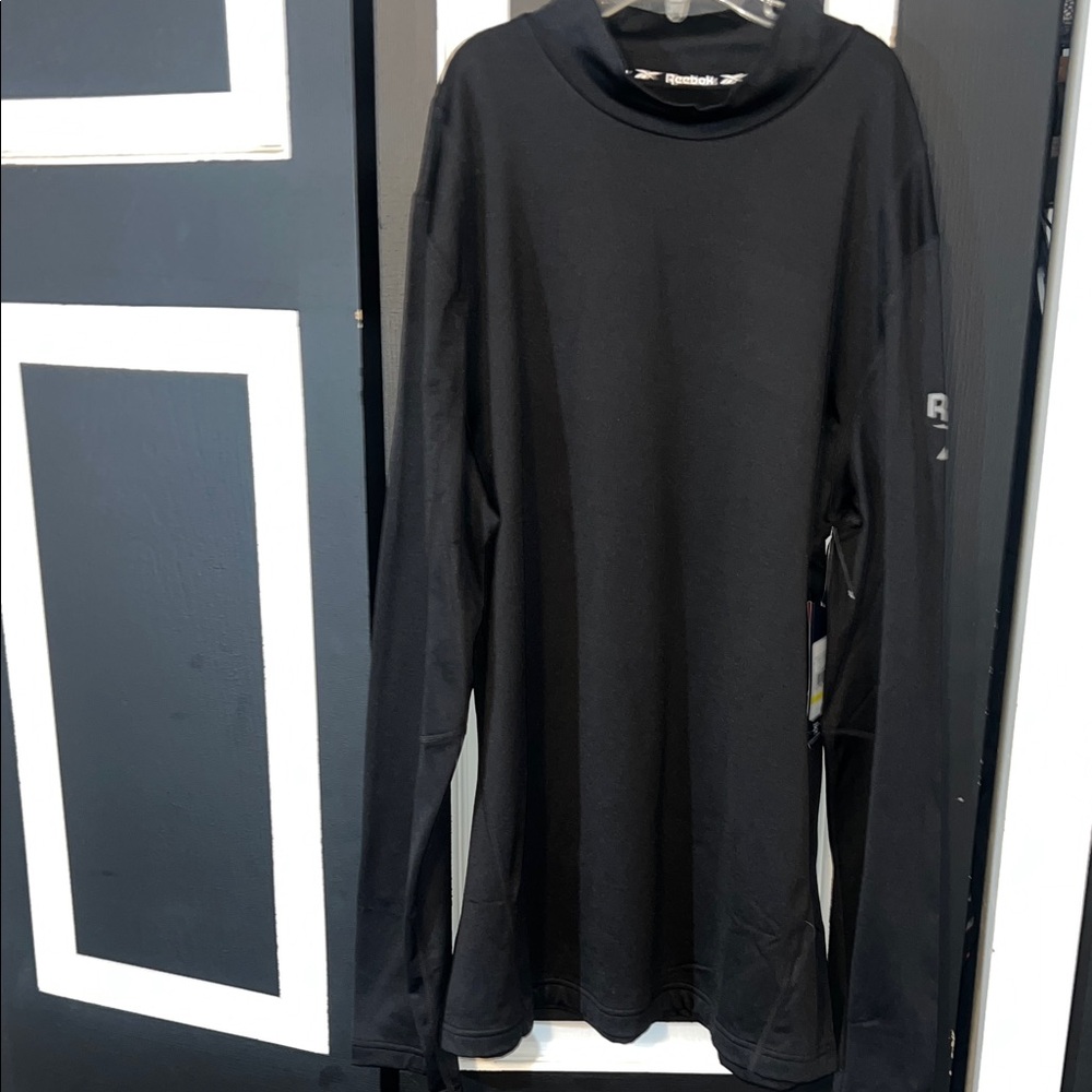 NWT- Reebok Men's Classic Black Long Sleeve Compression Shirt-large